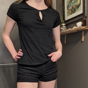 Black t-shirt
